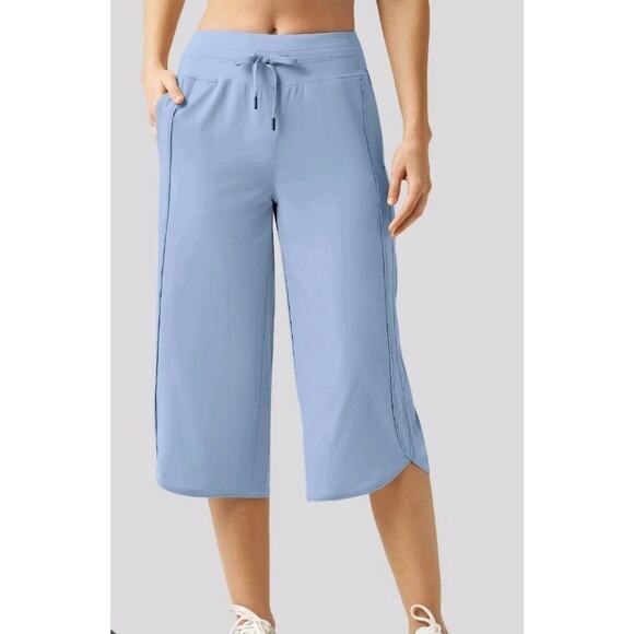 NEW Willit Ulta Soft Wide Leg Capri XL Baby Blue Pull On Lightweight Stretch UPF - Picture 1 of 16